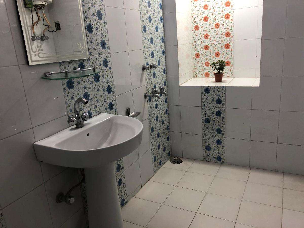Hotel Walnut Grove Мусори Екстериор снимка