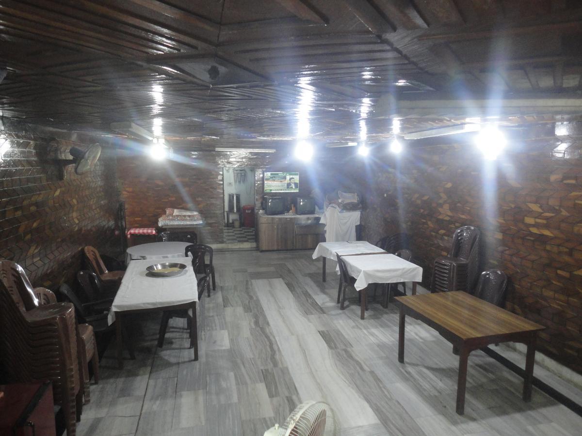 Hotel Walnut Grove Мусори Екстериор снимка