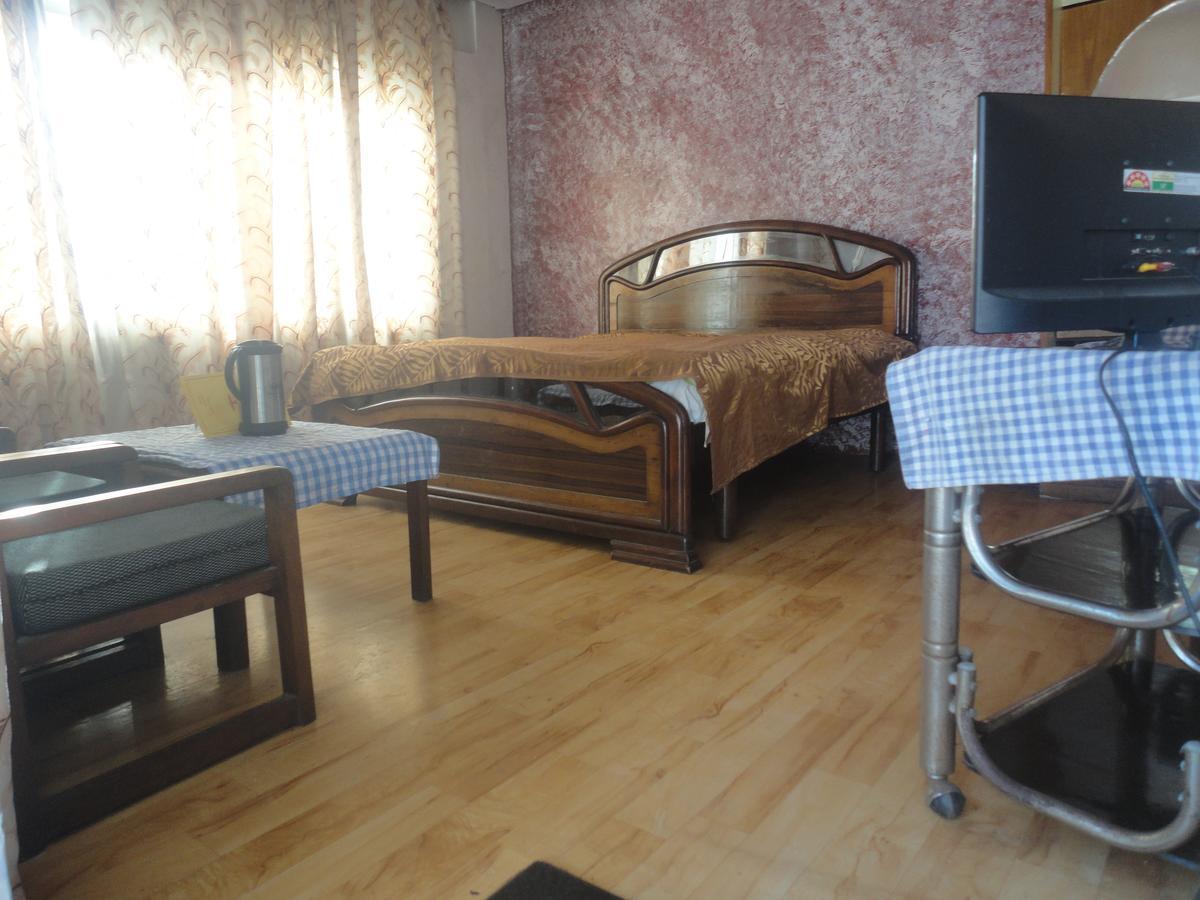 Hotel Walnut Grove Мусори Екстериор снимка